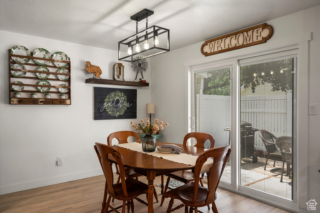 866 BROOKSIDE LN Centerville, UT 84014