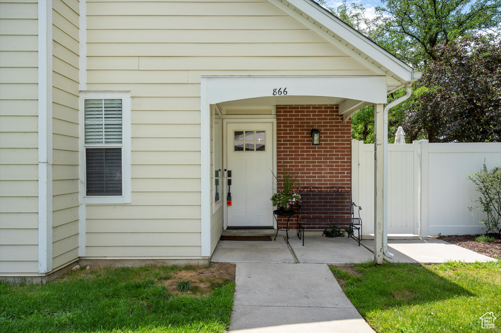 866 BROOKSIDE LN Centerville, UT 84014