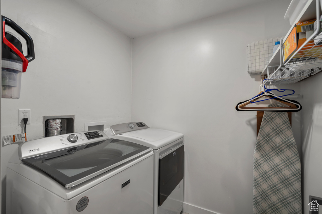 866 BROOKSIDE LN Centerville, UT 84014