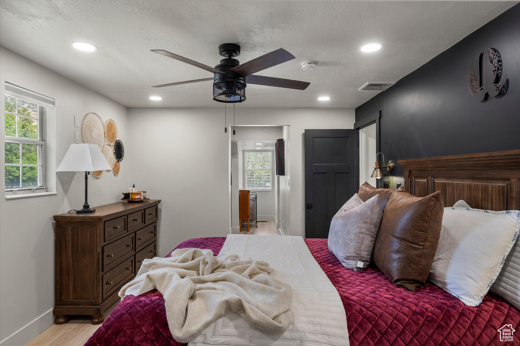 866 BROOKSIDE LN Centerville, UT 84014