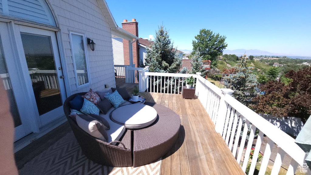 2487 E WILLOW HILLS DR Sandy, UT 84093