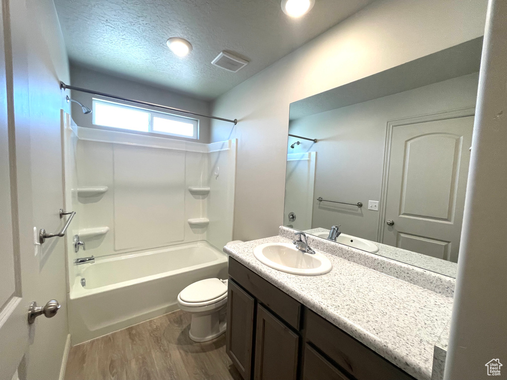 228 W 2370 N Tooele, UT 84074