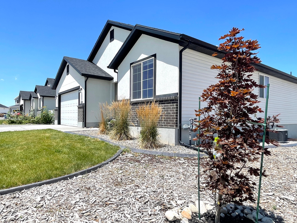 228 W 2370 N Tooele, UT 84074