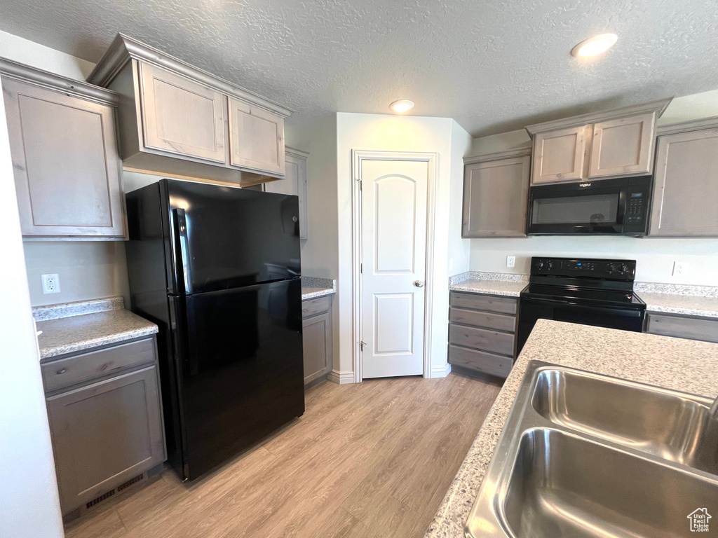 228 W 2370 N Tooele, UT 84074