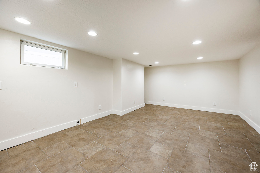 Basement with recessed lighting