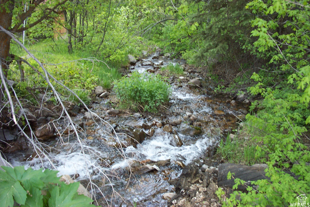 13 N HAPPY HOLLOW DR Springville, UT 84663