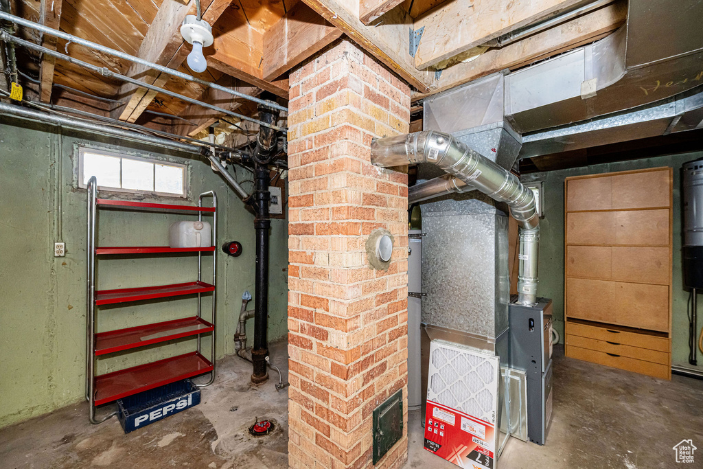 3923 S 2075 W Roy, UT 84067