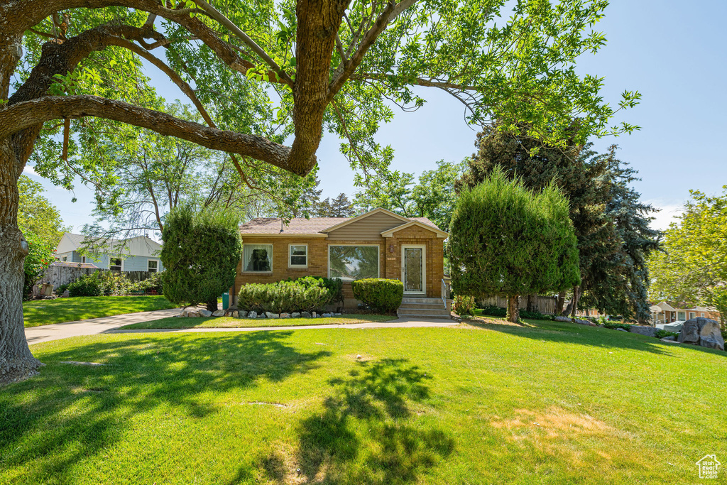 3923 S 2075 W Roy, UT 84067