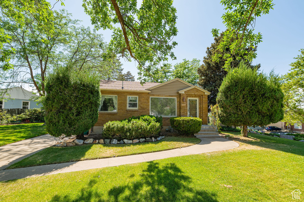 3923 S 2075 W Roy, UT 84067