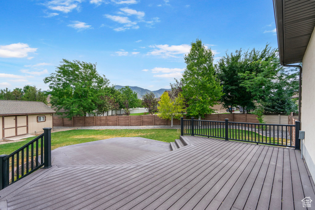 5584 N GENTLE BREEZE CT Stansbury Park, UT 84074