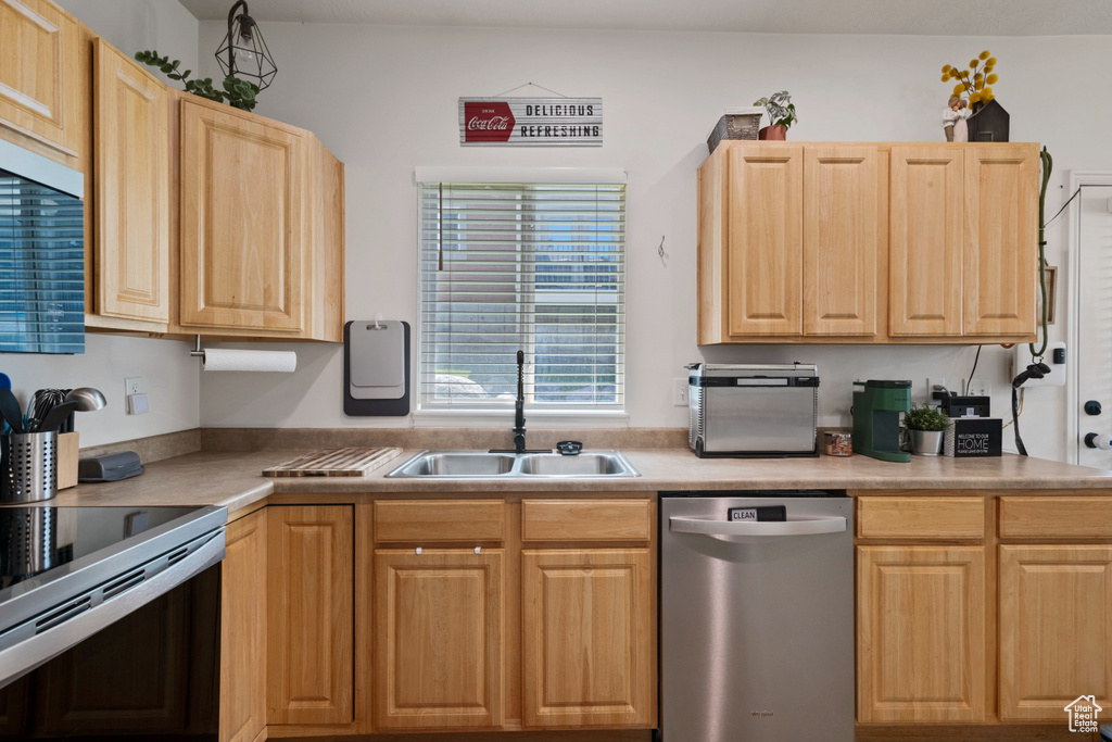 5019 W ROCKMONT Herriman, UT 84096