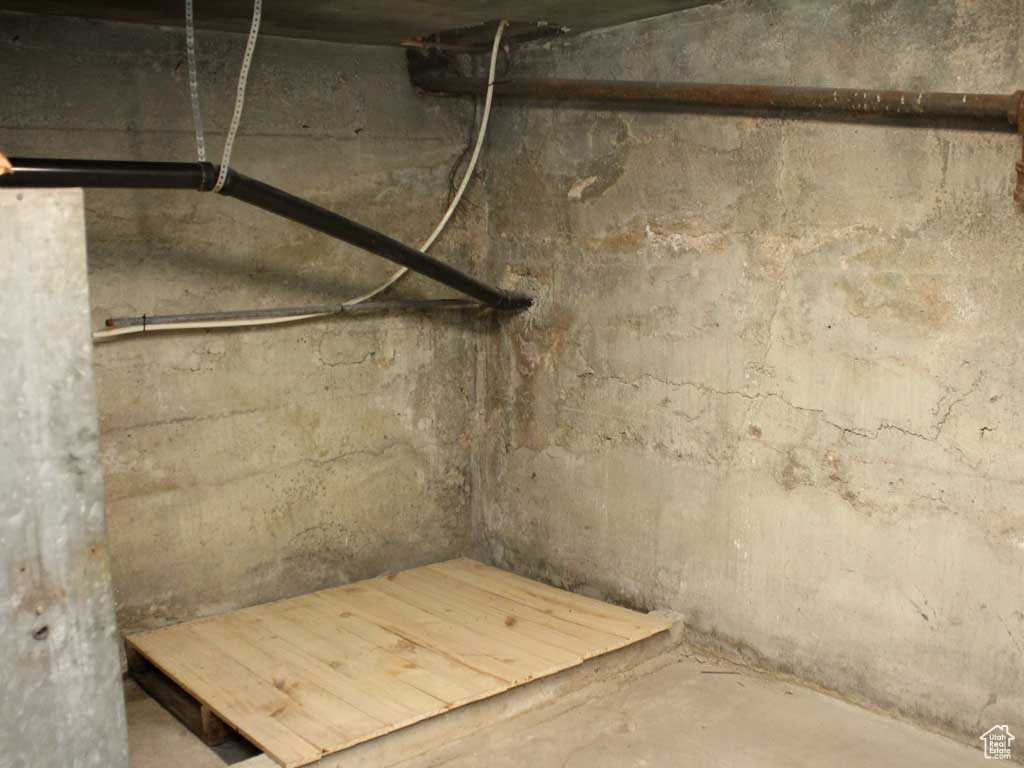View of unfinished below grade area