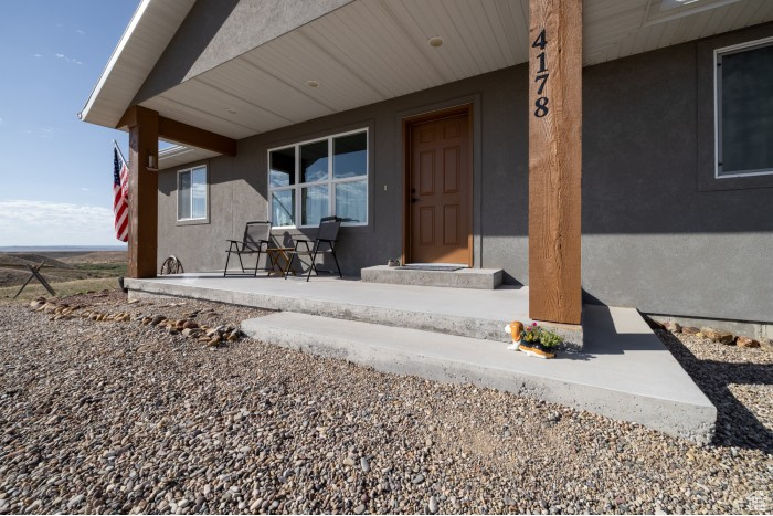 4178 E 5000 S Vernal, UT 84078