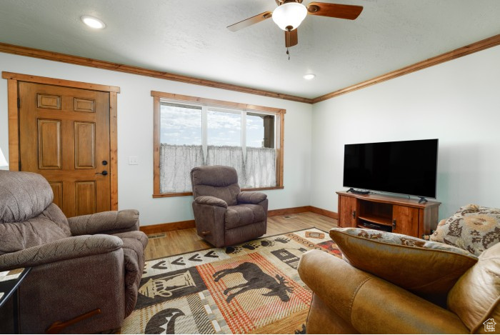 4178 E 5000 S Vernal, UT 84078