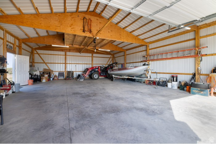 4178 E 5000 S Vernal, UT 84078
