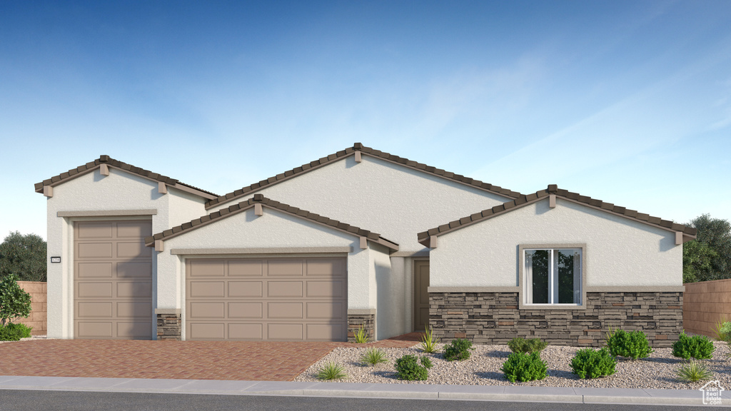 Photo 2 for MLS #2097134 at 578 S Cecita Way #91