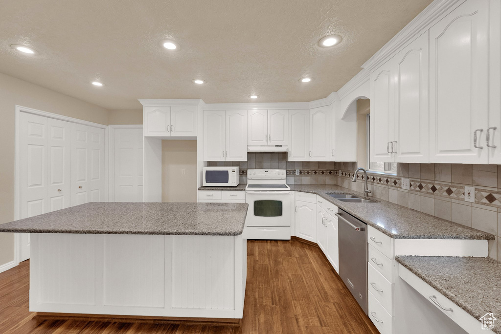 1153 W COUNTRY PARK CV South Jordan, UT 84095