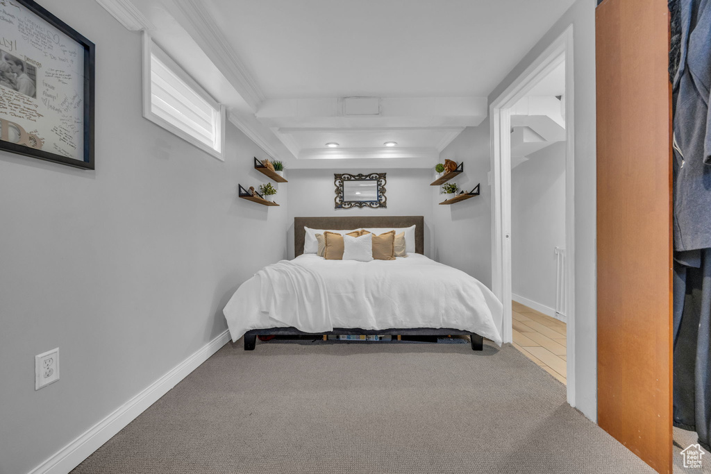 Carpeted bedroom featuring recessed lighting and baseboards