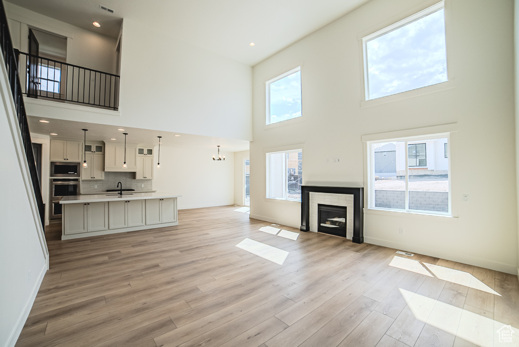 10942 S SAMOA DUNE DR South Jordan, UT 84009