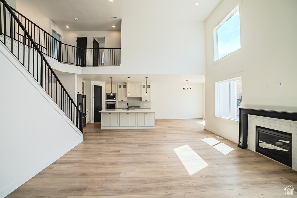 10942 S SAMOA DUNE DR South Jordan, UT 84009