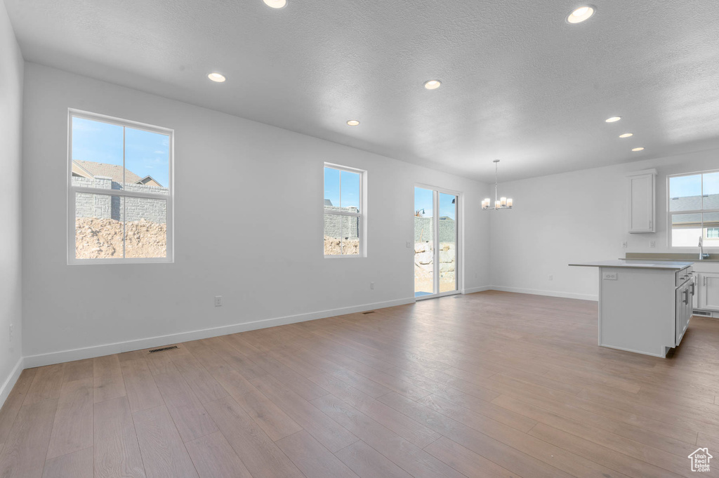 Photo 9 for MLS #2097146 at 926 S Tanner Rd