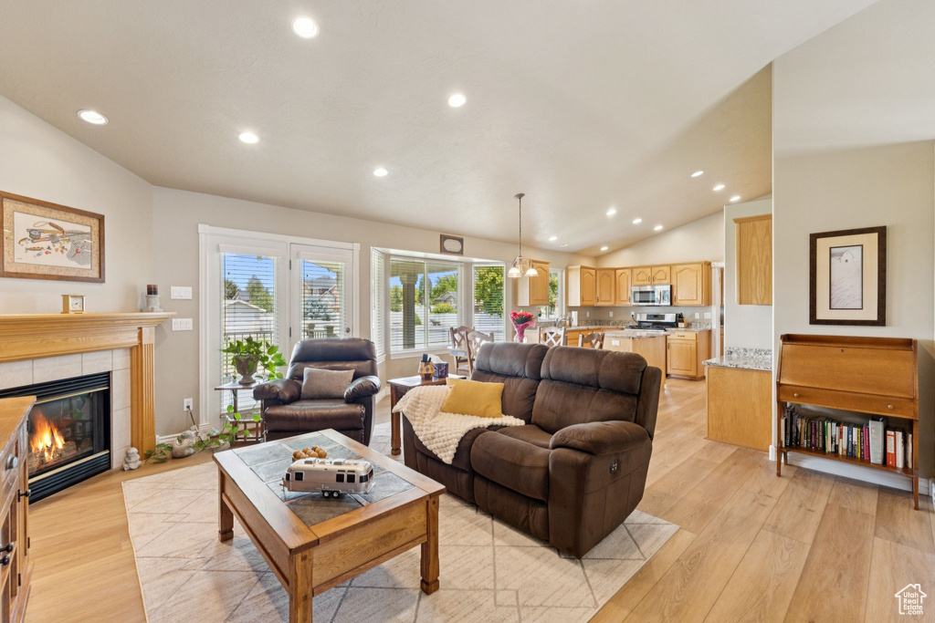 868 W BRANDON DR Kaysville, UT 84037