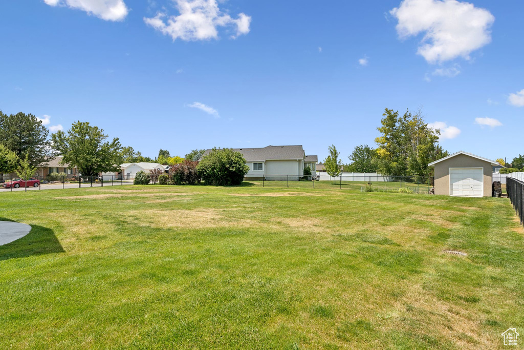 868 W BRANDON DR Kaysville, UT 84037