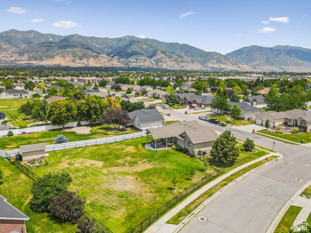 868 W BRANDON DR Kaysville, UT 84037