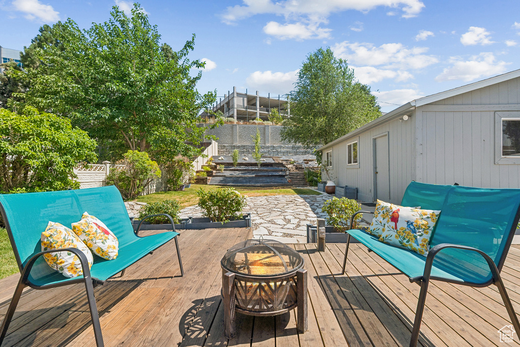 102 W ALTA VIEW WAY Sandy, UT 84070