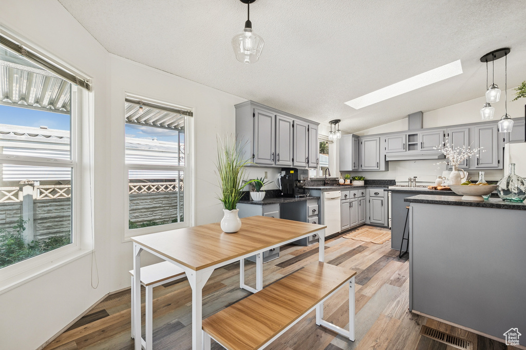 102 W ALTA VIEW WAY Sandy, UT 84070