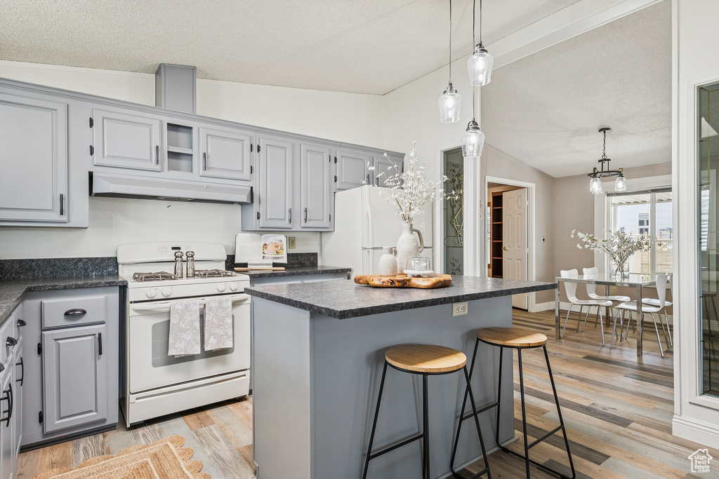 102 W ALTA VIEW WAY Sandy, UT 84070