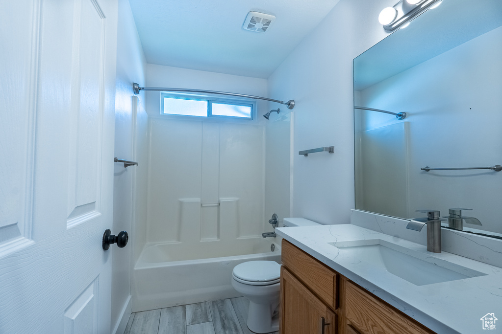 984 S 925 W Woods Cross, UT 84087