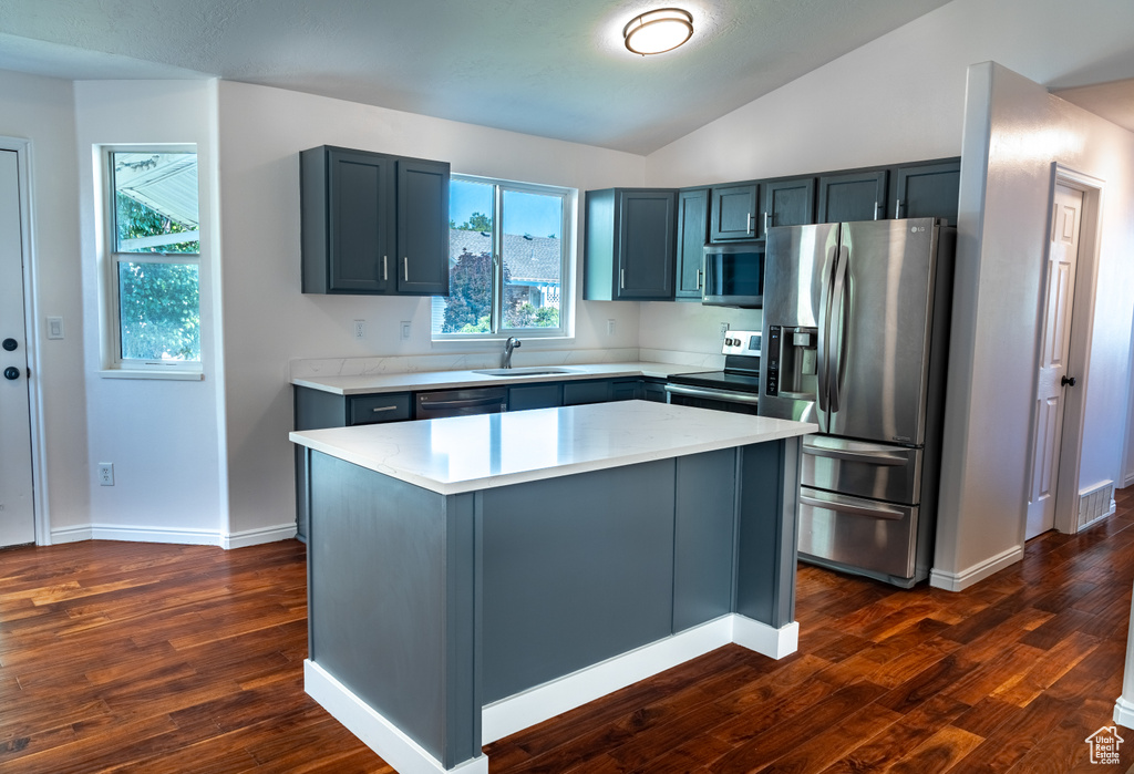 984 S 925 W Woods Cross, UT 84087