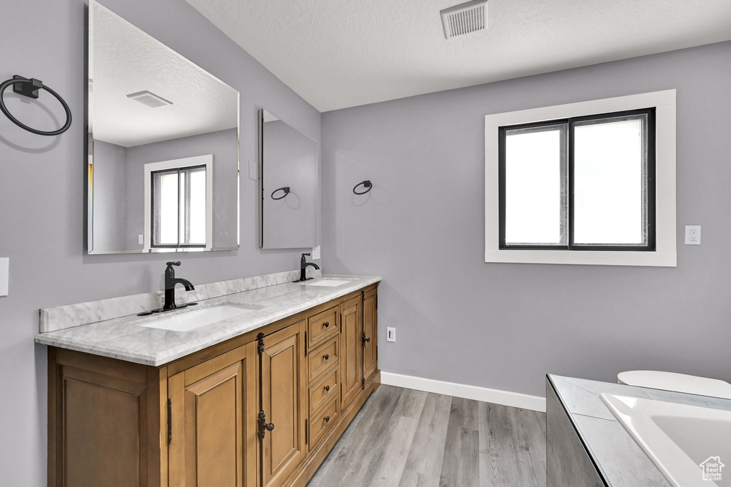 5577 W 4000 S Hooper, UT 84315