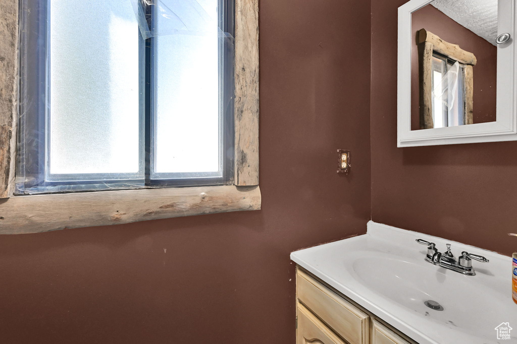 5577 W 4000 S Hooper, UT 84315