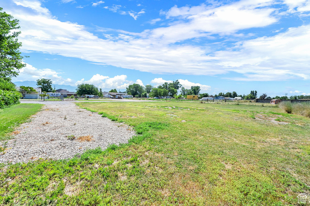 5577 W 4000 S Hooper, UT 84315