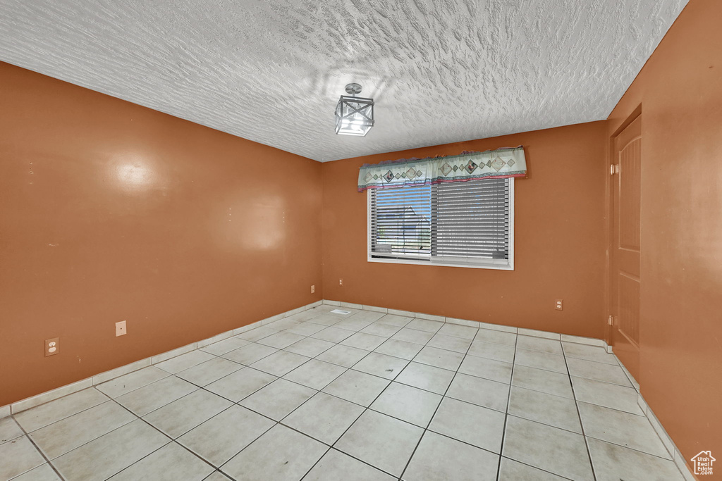 5577 W 4000 S Hooper, UT 84315