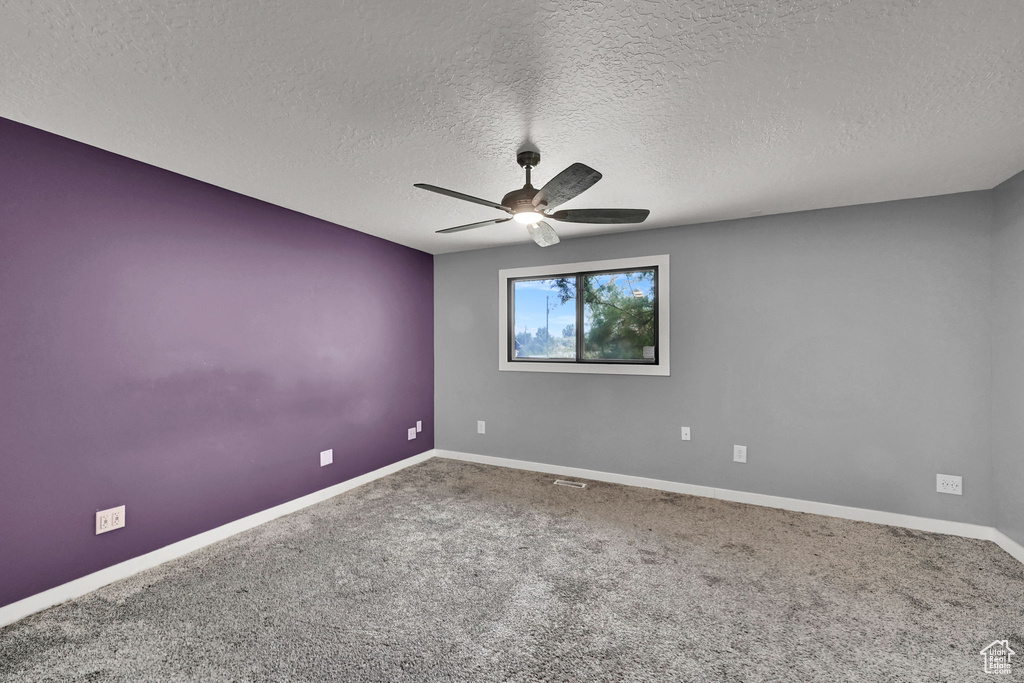 5577 W 4000 S Hooper, UT 84315