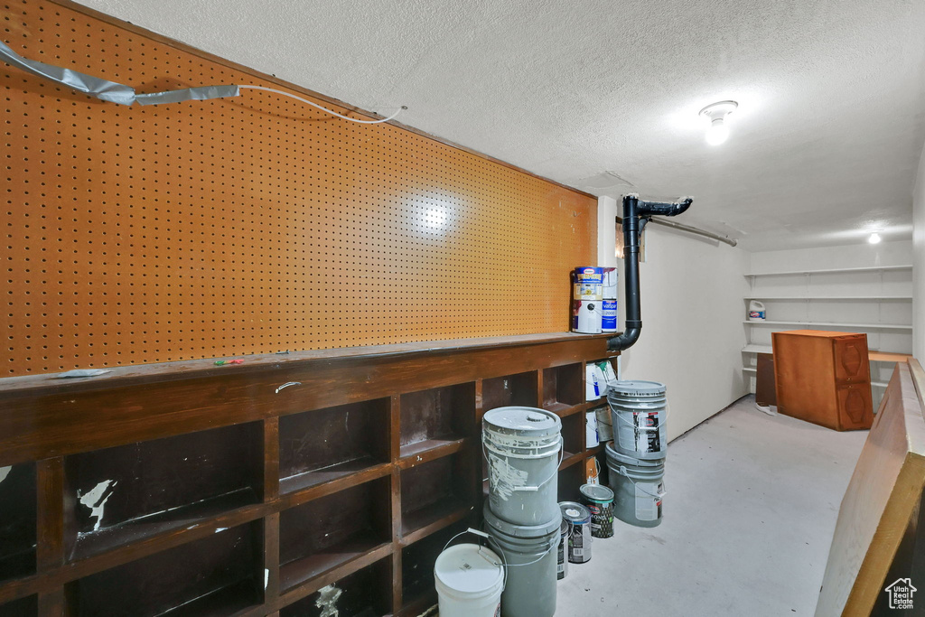5577 W 4000 S Hooper, UT 84315