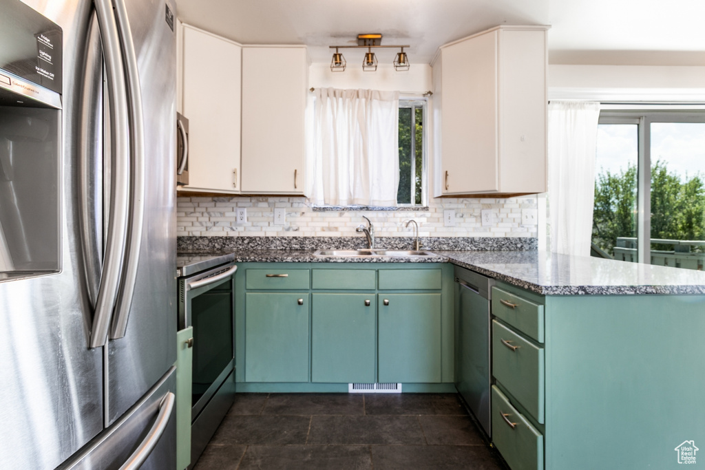 4287 W STRATUS Kearns, UT 84118