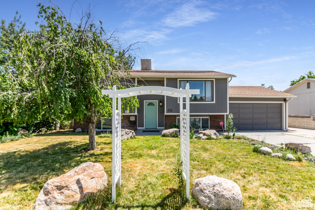 4287 W STRATUS Kearns, UT 84118