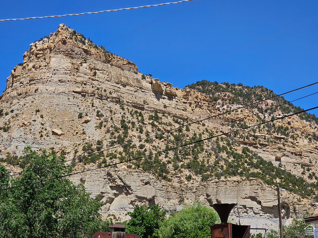 441 E 6050 N Kenilworth, UT 84529