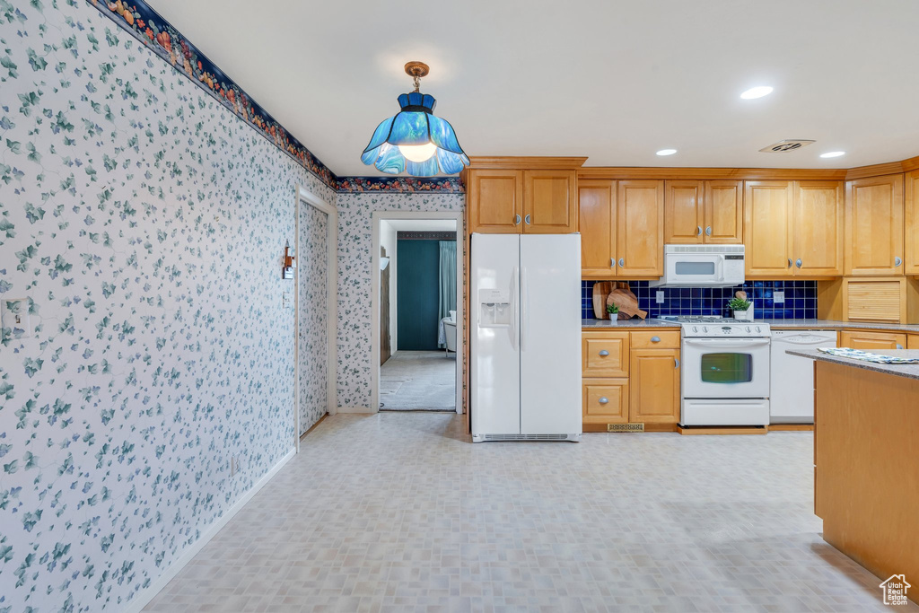 2446 E CREEK RD Sandy, UT 84093