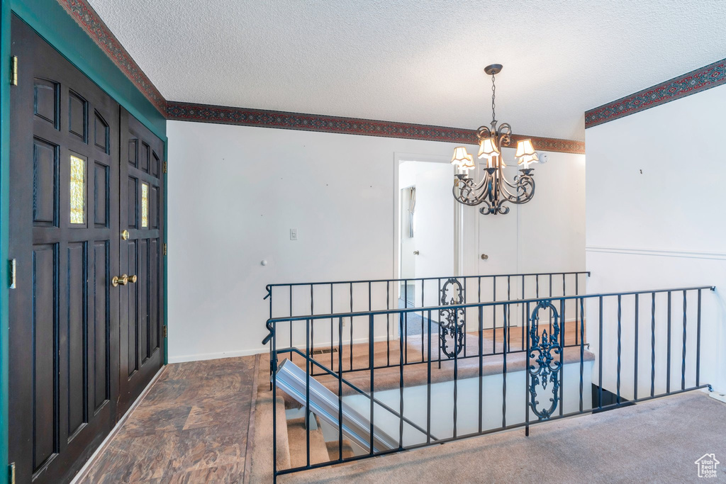 2446 E CREEK RD Sandy, UT 84093