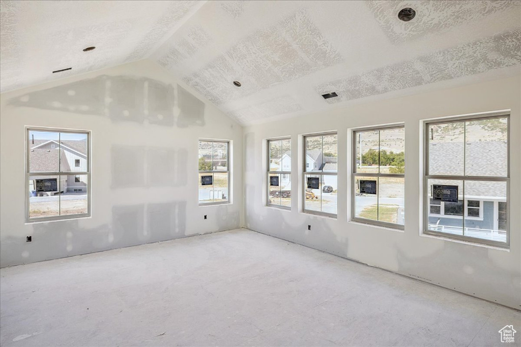 592 W KENNARD LN #212 Farmington, UT 84025