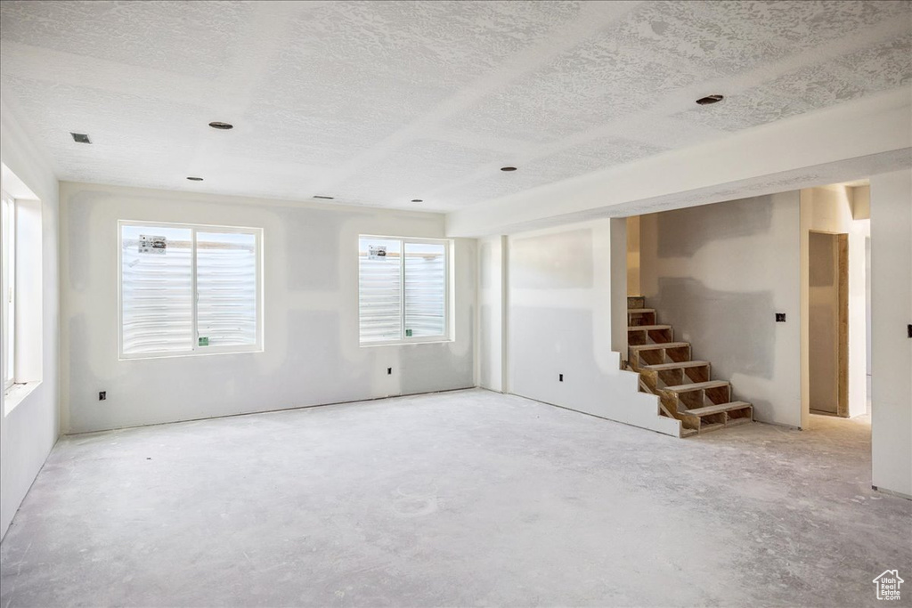 592 W KENNARD LN #212 Farmington, UT 84025