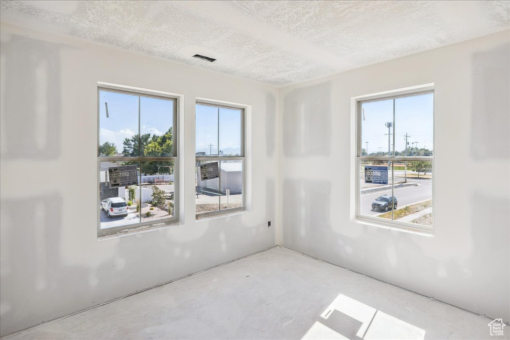 592 W KENNARD LN #212 Farmington, UT 84025