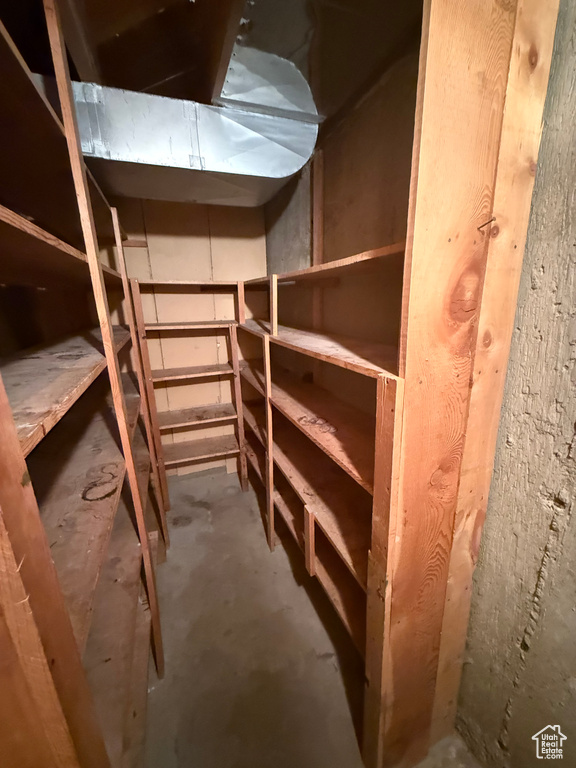 5166 S 2150 W Roy, UT 84067