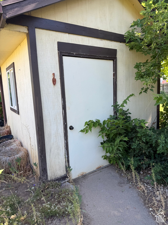 5166 S 2150 W Roy, UT 84067