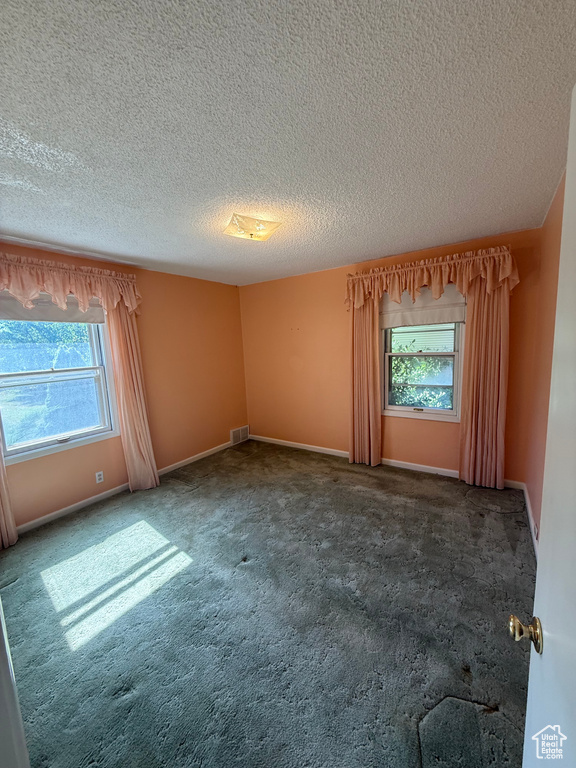 5166 S 2150 W Roy, UT 84067